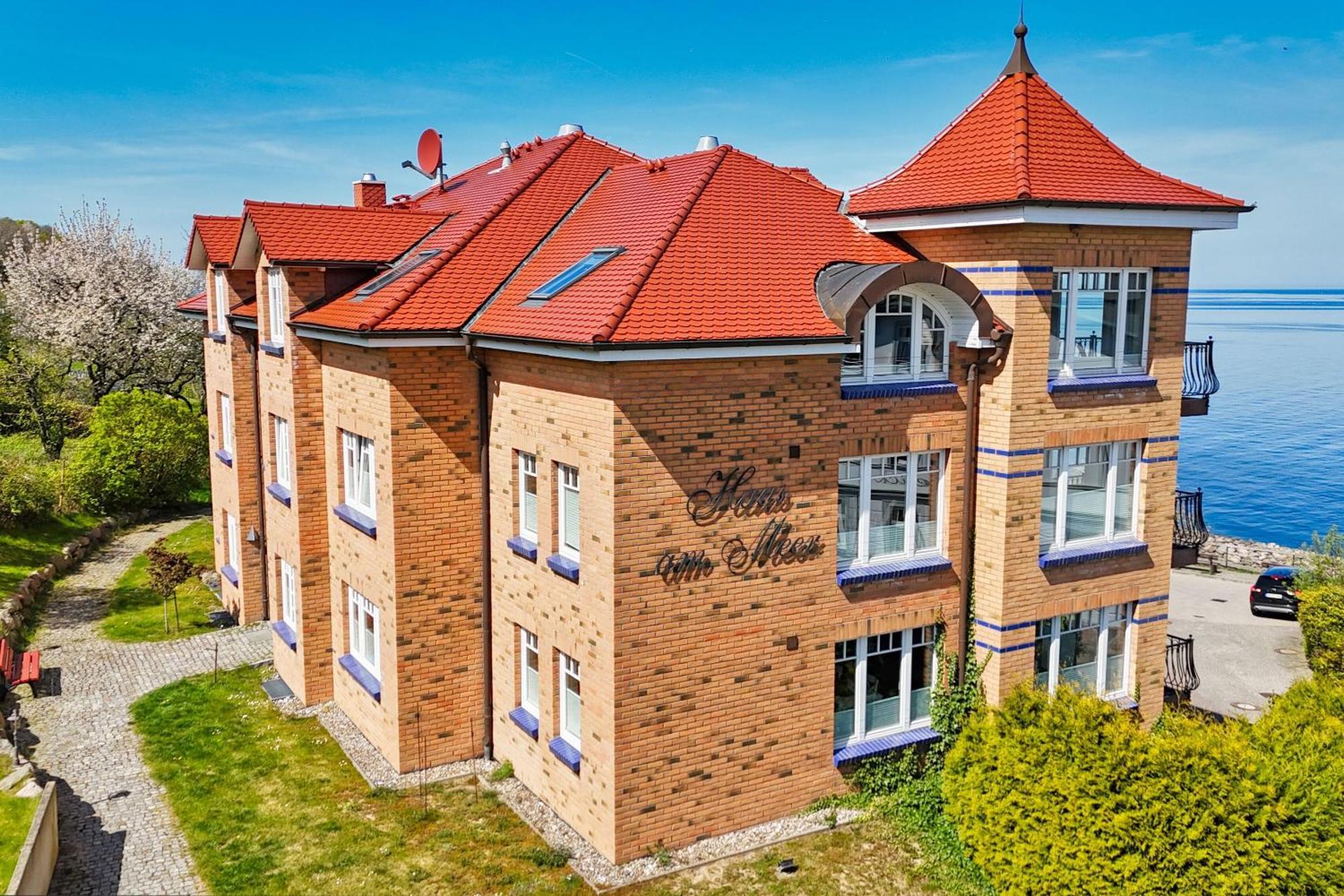 Ferienwohnung Mit Traumhaftem Meerblick - Haus Am Meer Fewo 01 Lohme Luaran gambar